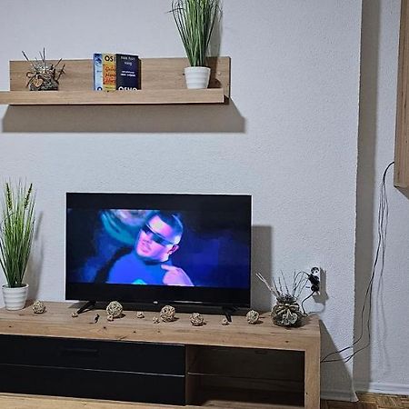 Ferienwohnung Stan Na Dan Kozarska Dubica Bosanska Dubica Exterior foto