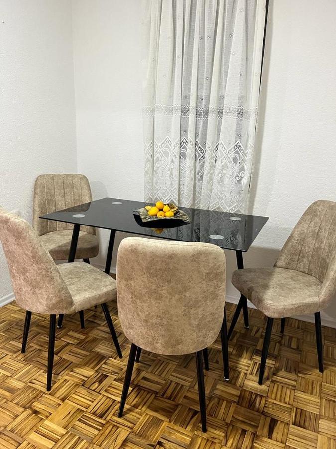 Ferienwohnung Stan Na Dan Kozarska Dubica Bosanska Dubica Exterior foto