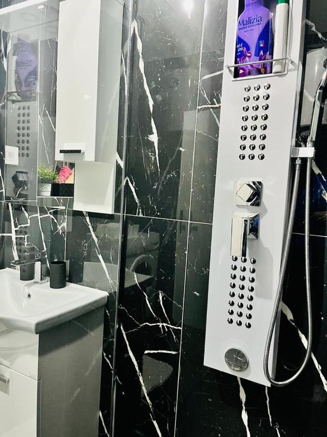 Ferienwohnung Stan Na Dan Kozarska Dubica Bosanska Dubica Exterior foto