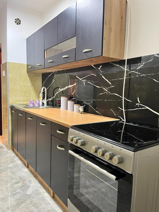 Ferienwohnung Stan Na Dan Kozarska Dubica Bosanska Dubica Exterior foto