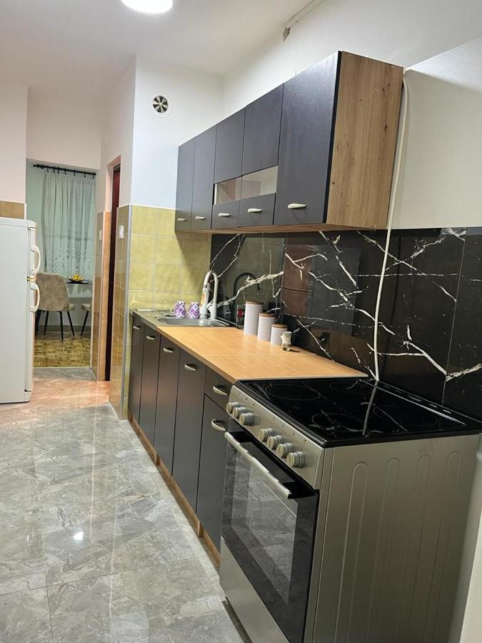 Ferienwohnung Stan Na Dan Kozarska Dubica Bosanska Dubica Exterior foto