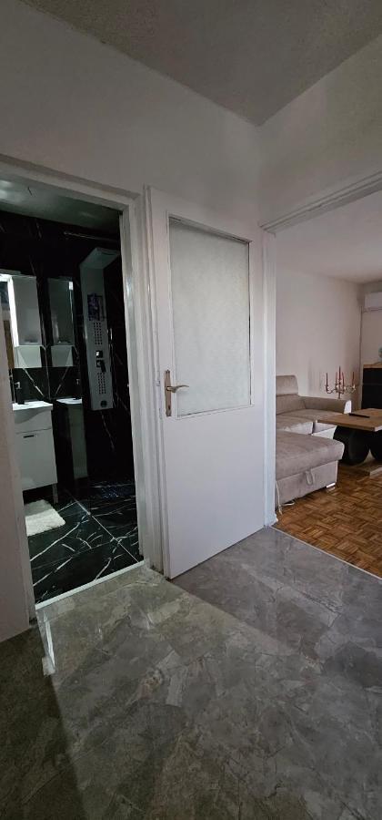 Ferienwohnung Stan Na Dan Kozarska Dubica Bosanska Dubica Exterior foto